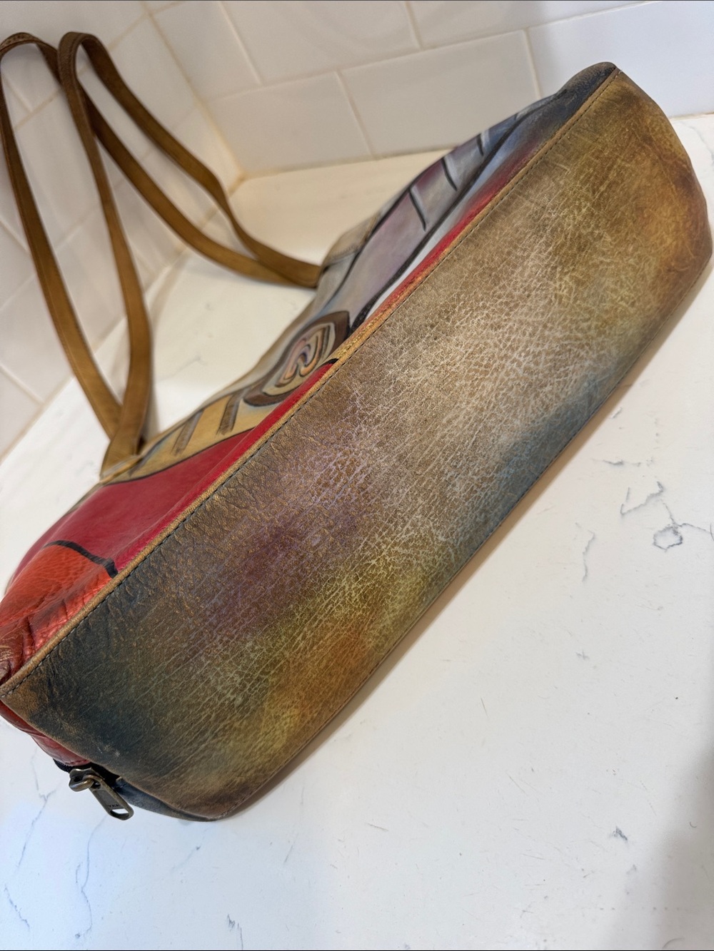 Anuschka hand-Painted Multicolor Leather Shoulder Bag - Picture 10 of 15